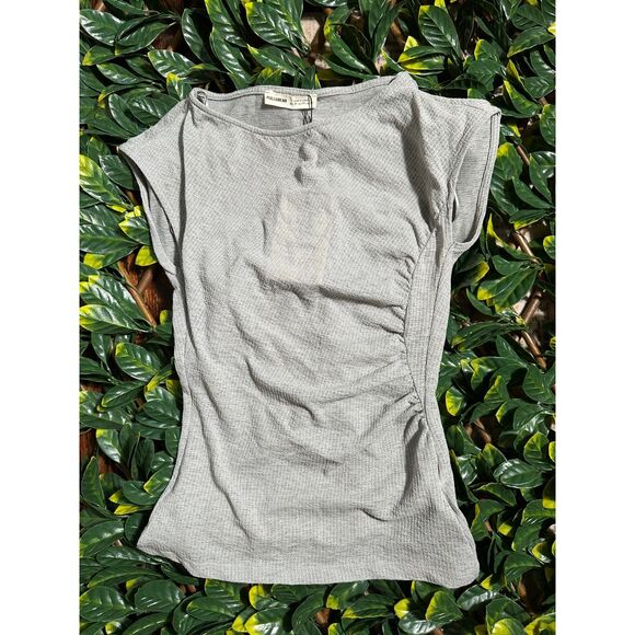 Pull & Bear Gray Semi Sheer Gray Shortsleeve Shirt Size Medium NWT - Picture 1 of 3